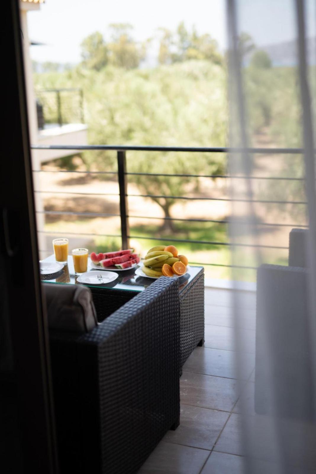 Three Charites Resort Gialova Zewnętrze zdjęcie