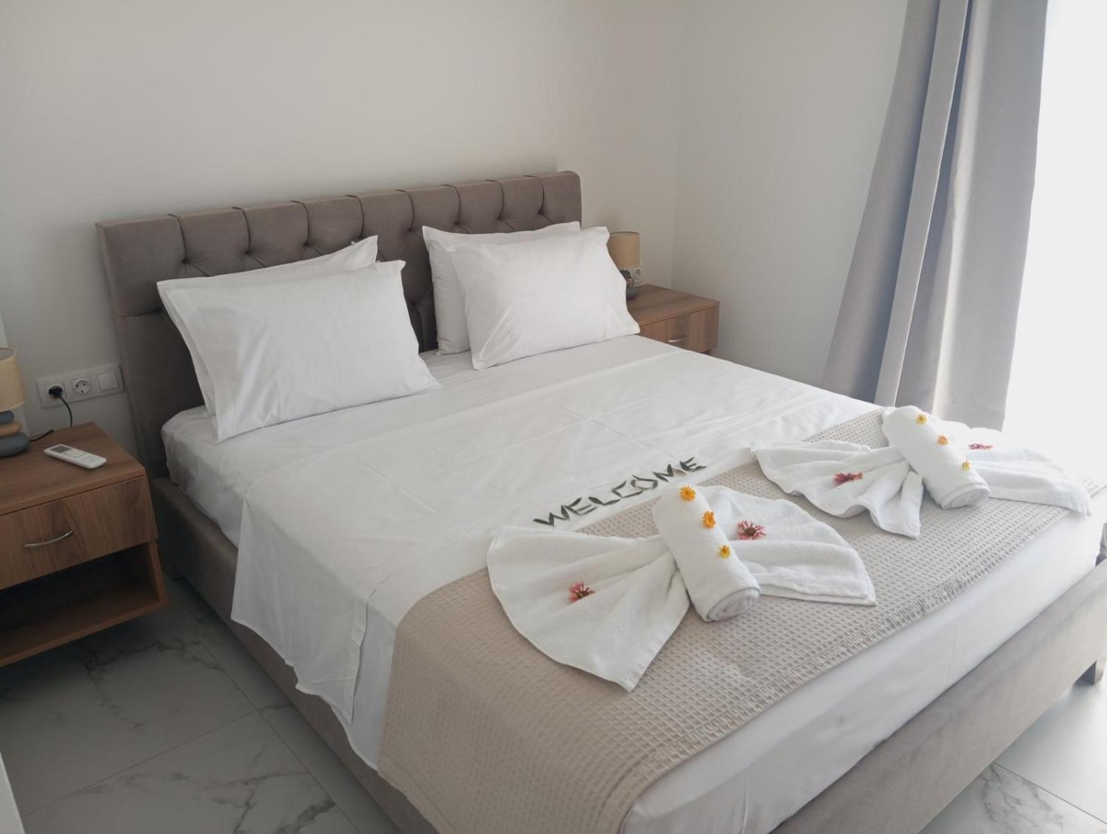 Three Charites Resort Gialova Zewnętrze zdjęcie